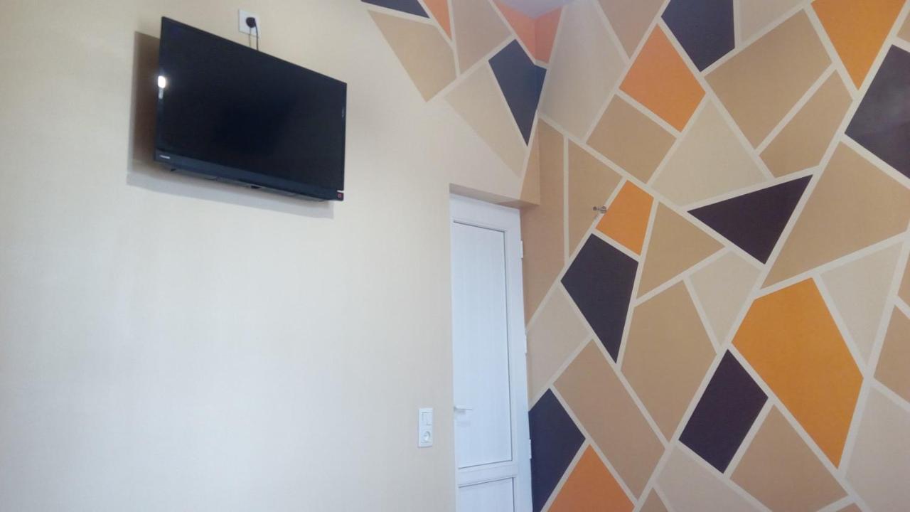 Hotel Isani Tbilisi Zewnętrze zdjęcie