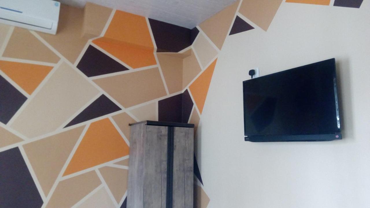Hotel Isani Tbilisi Zewnętrze zdjęcie