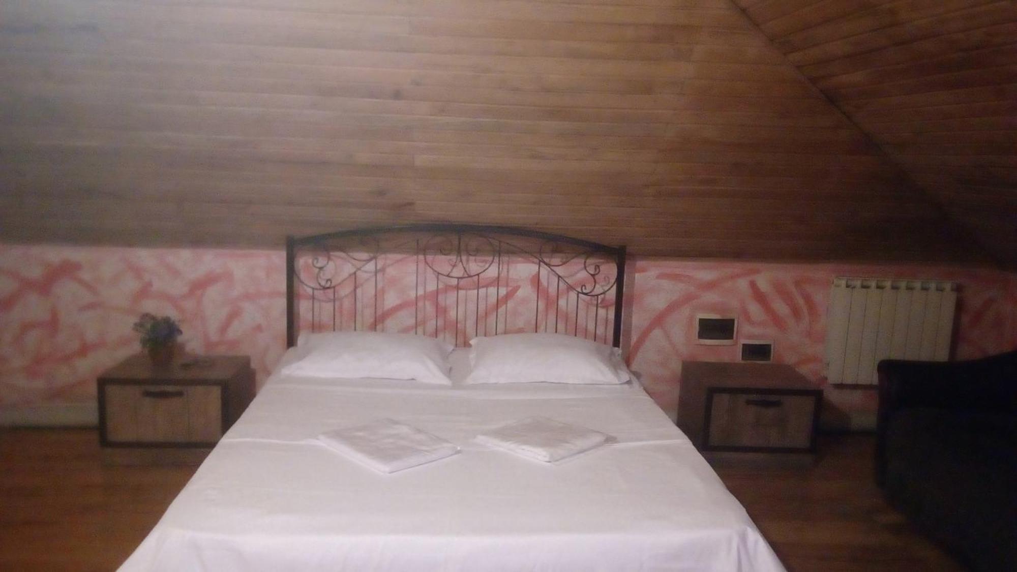 Hotel Isani Tbilisi Pokój zdjęcie