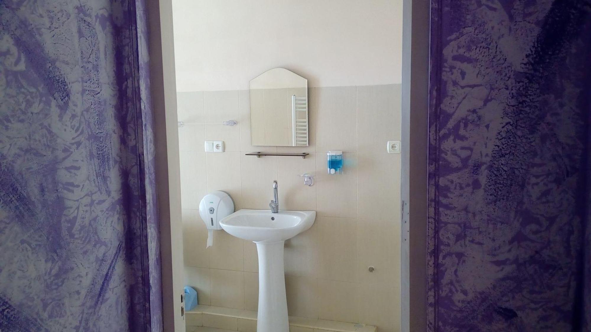Hotel Isani Tbilisi Pokój zdjęcie