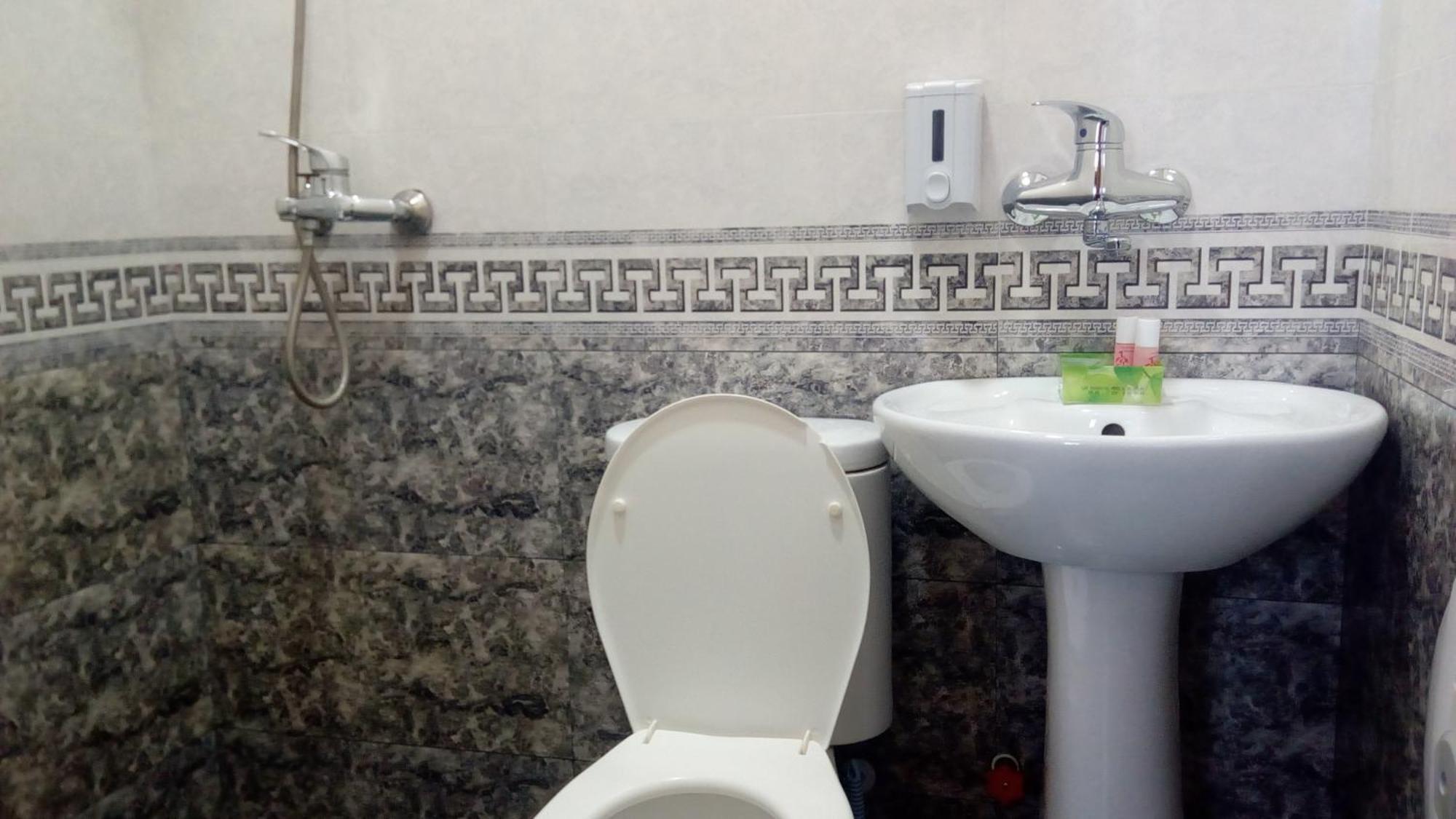 Hotel Isani Tbilisi Pokój zdjęcie
