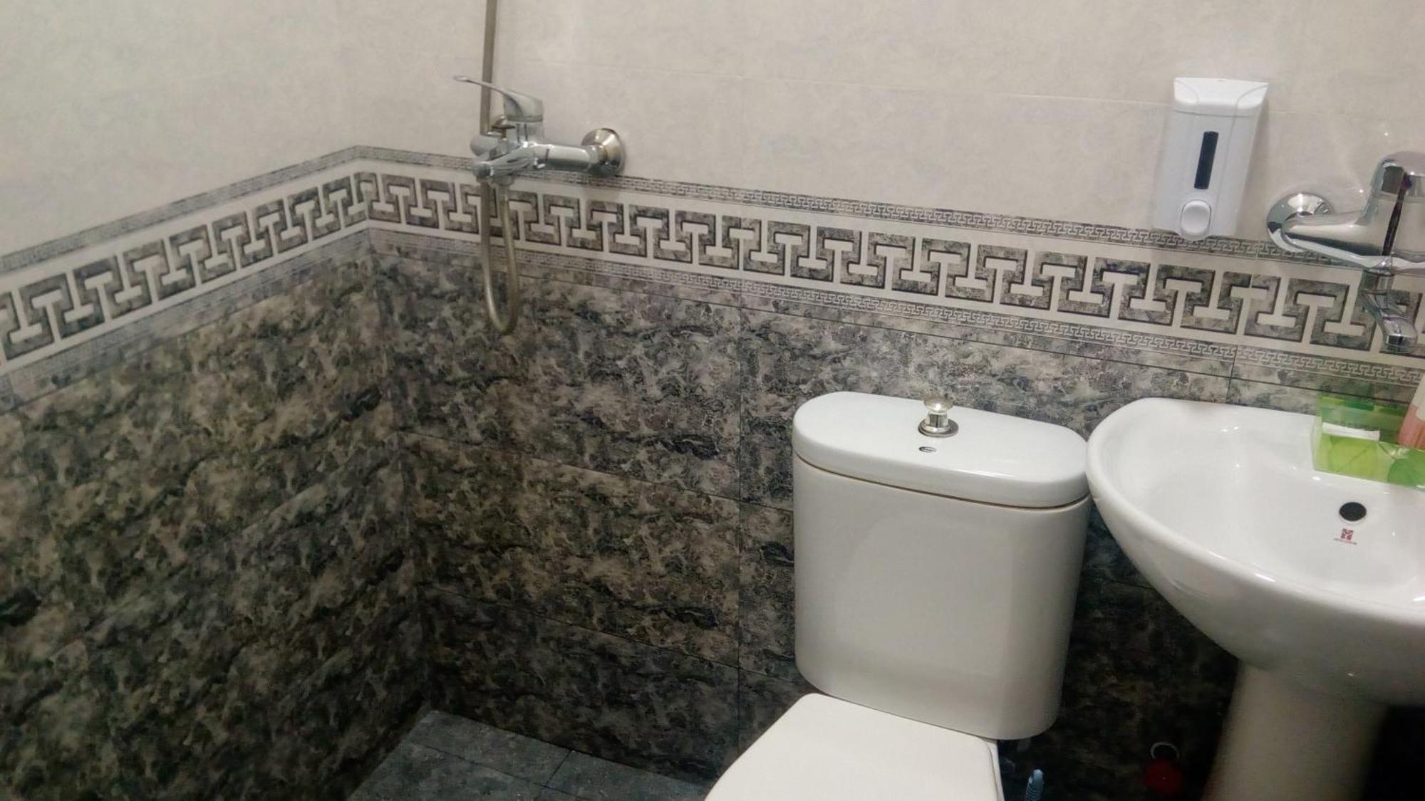 Hotel Isani Tbilisi Pokój zdjęcie