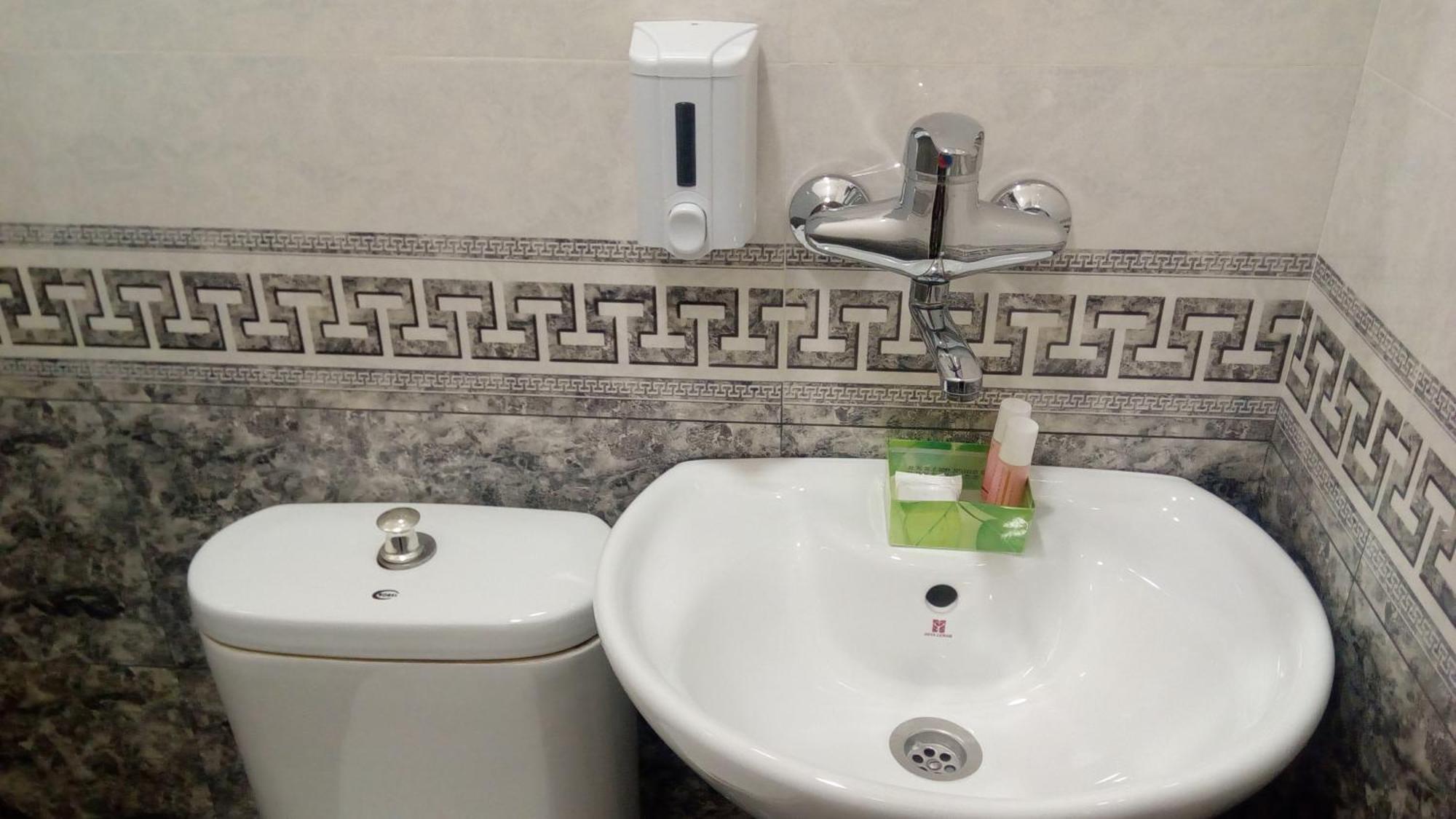 Hotel Isani Tbilisi Pokój zdjęcie